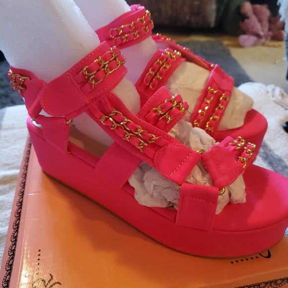 Platform sandal - Picture 2 of 9